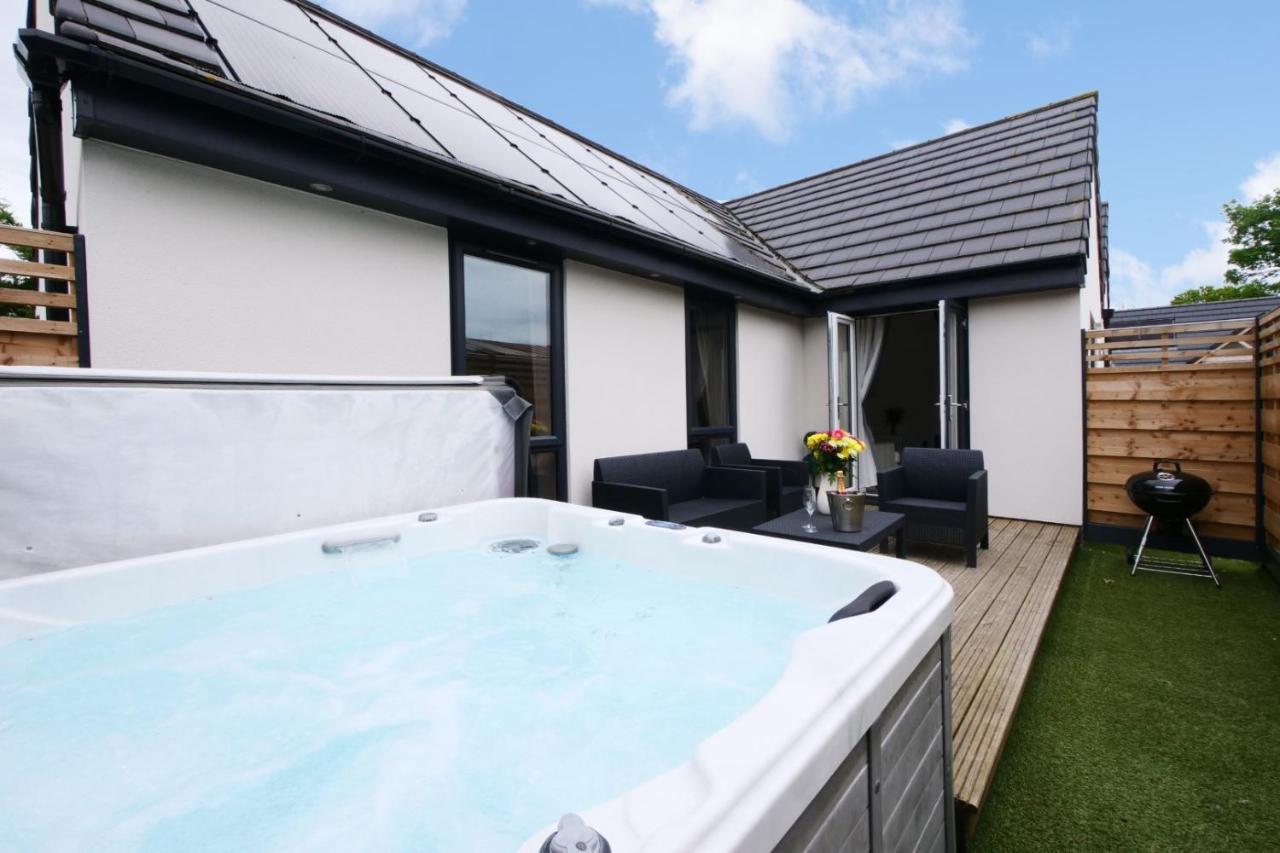 Hoxne Cottages - Sunflower Cottage With Private Hot Tub York Eksteriør billede